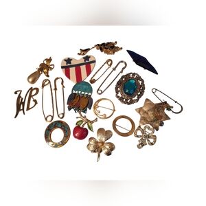 19 Bundle Lot Whimsical vintage to now Brooches & Pins Victorian ART DECO Funky